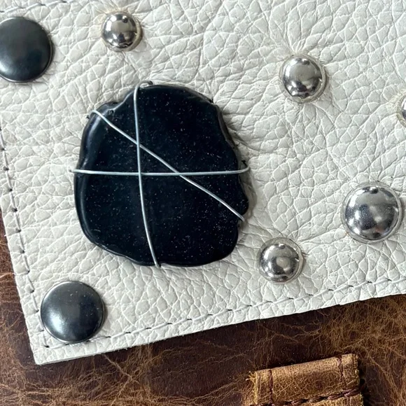 PURE DIXIE LEATHER CROSSBODY - Picture 4 of 8